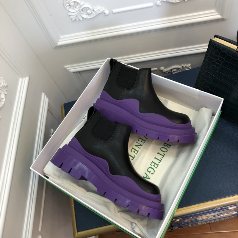 b0tte*a Ven*ta tire leather ankle boots