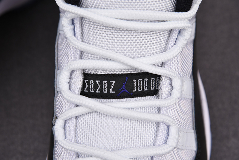 AIR JORDAN 11 Retro