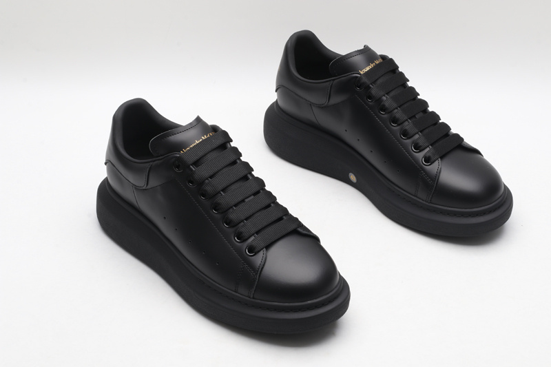 MCQUEEN OVERSIZED SNEAKER