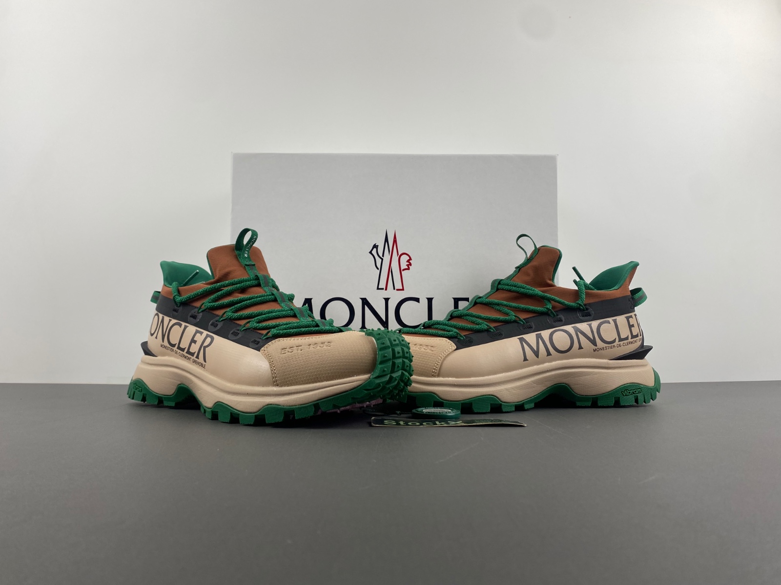 Moncler Trailgrip Lite 2 Sneakers MC-004