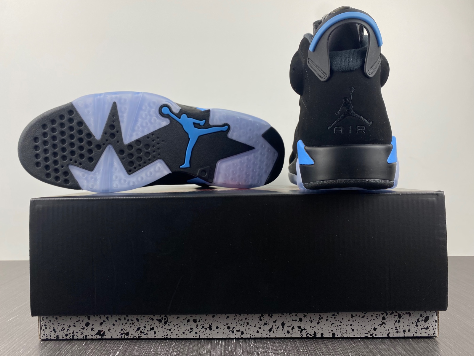 Air Jordan 6 Retro 