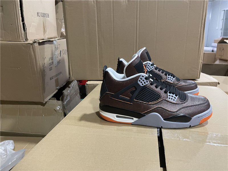 Air Jordan 4 Retro