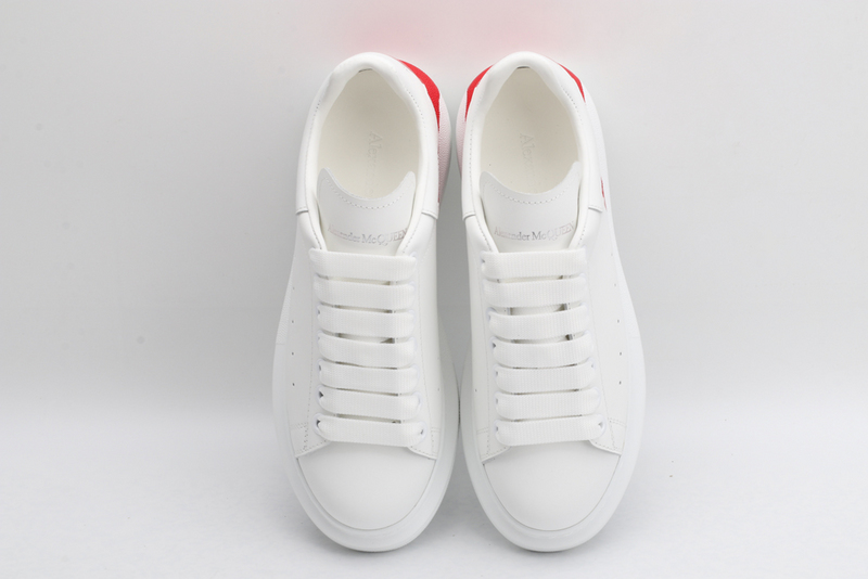MCQUEEN OVERSIZED SNEAKER