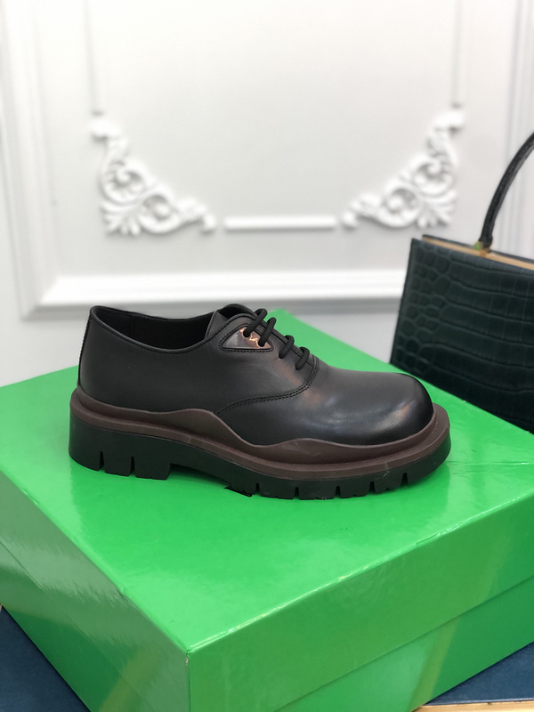 b0tte*a Ven*ta tire leather ankle boots