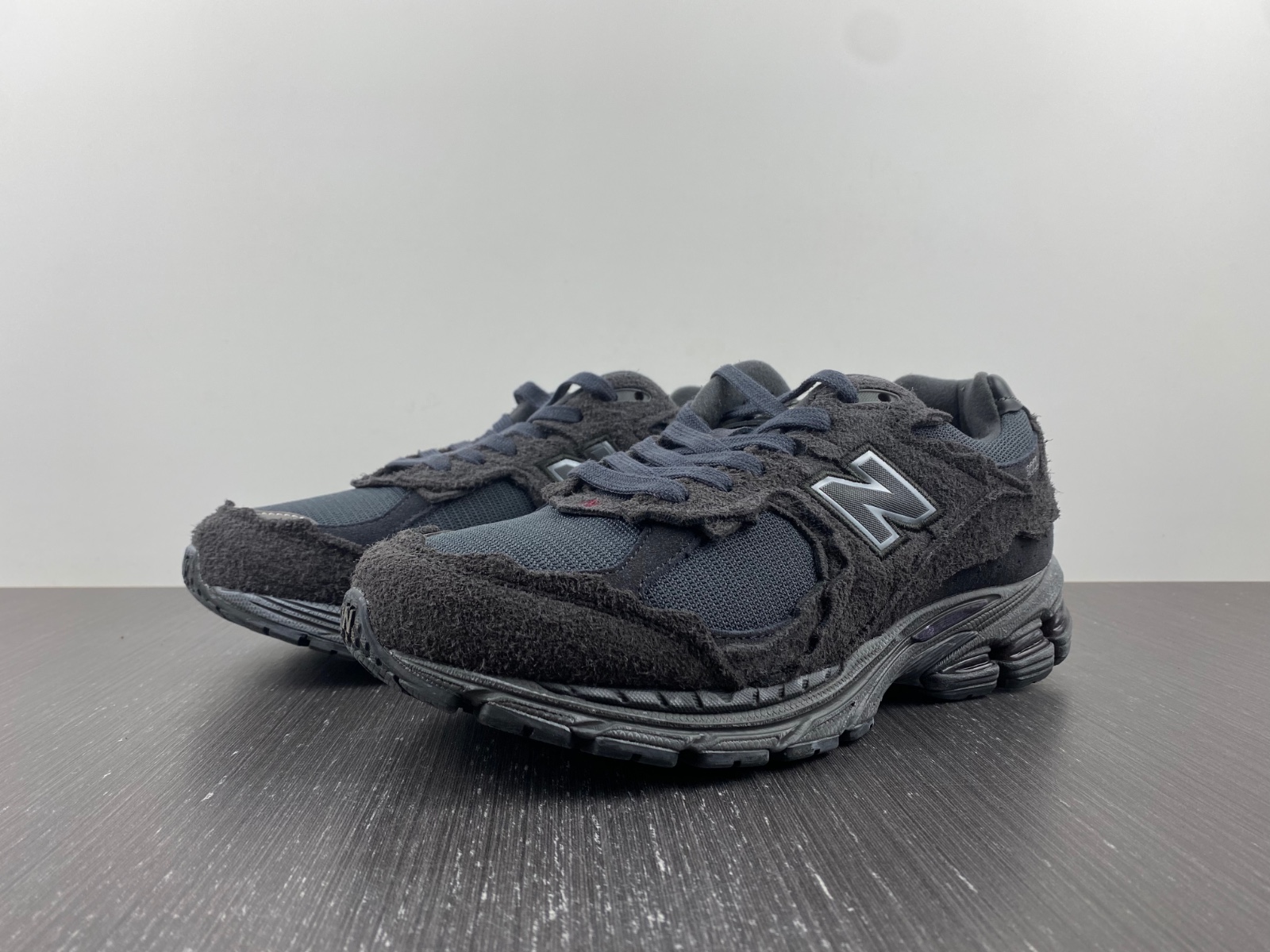 New Balance 2002R Protection Pack Phantom - M2002RDB