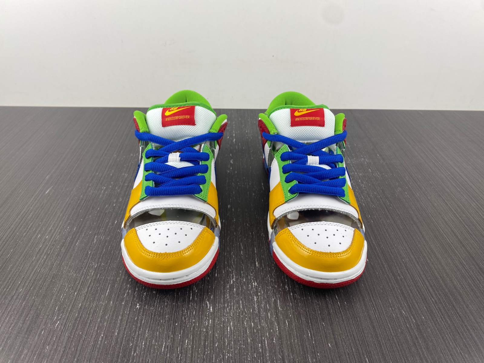 eBay x Nike SB Dunk Low Sandy Bodecker FD8777-100