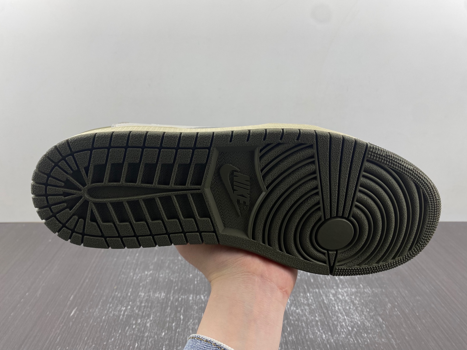 TRAVIS SCOTT X AIR JORDAN 1 LOW OG SP