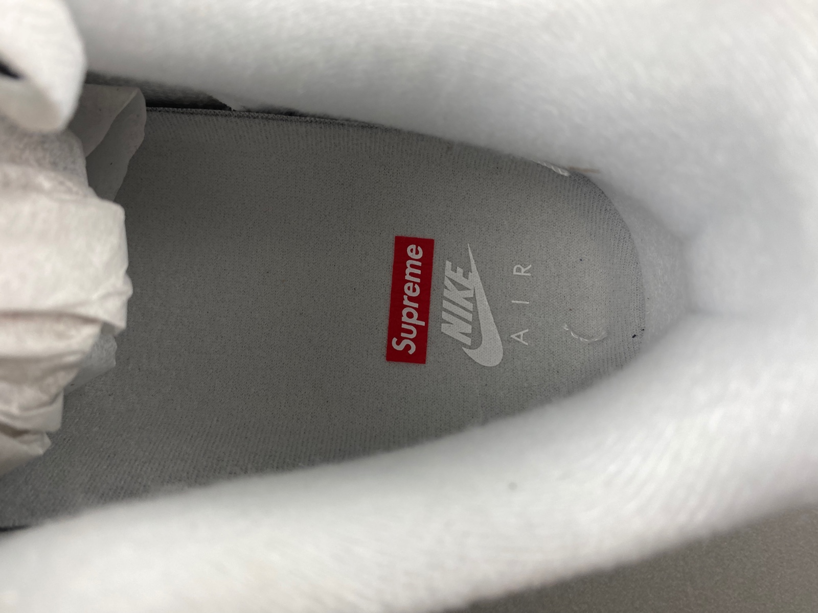 Nike Supreme x Air Force 1 Low Shanghai Exclusive CU9225-101