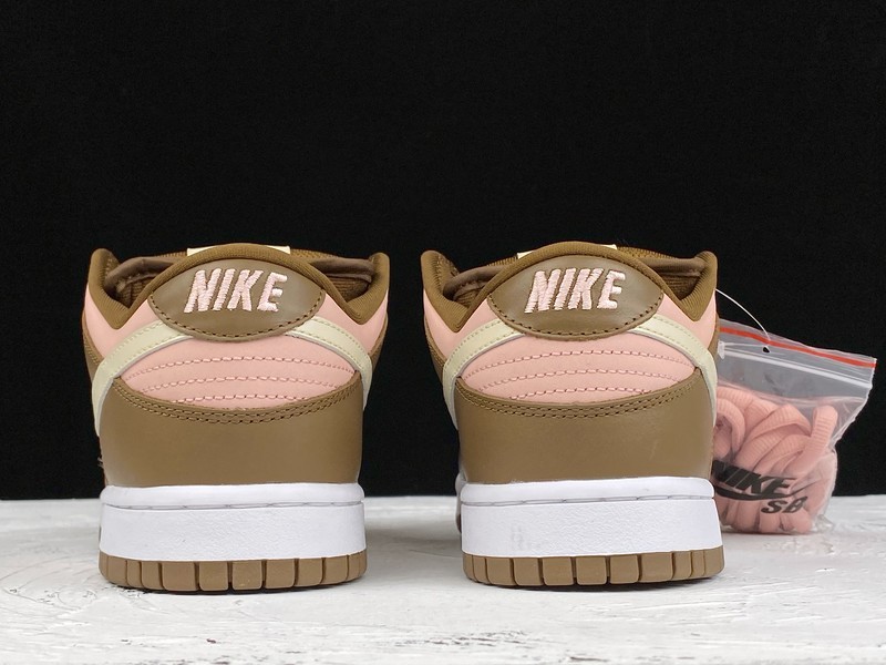 Stüssy x Dunk Low Pro SB 