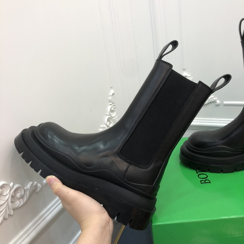 b0tte*a Ven*ta tire leather ankle boots