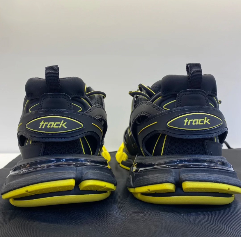Balenciaga Track Black Yellow 542023 W3AC1 1070