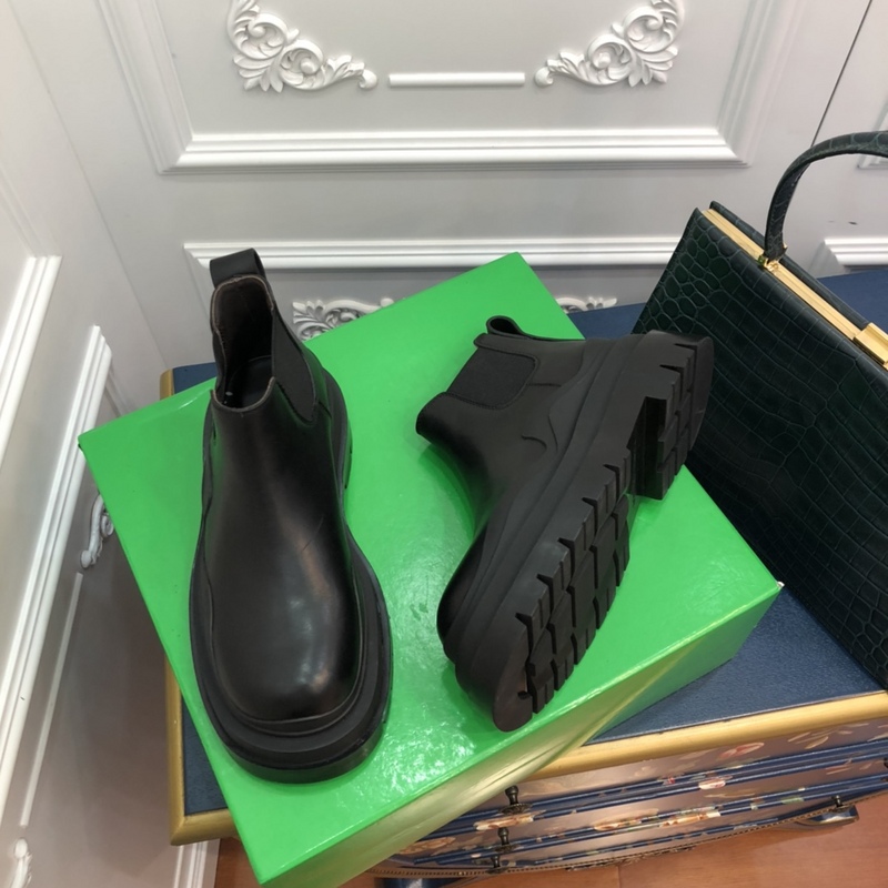 b0tte*a Ven*ta tire leather ankle boots