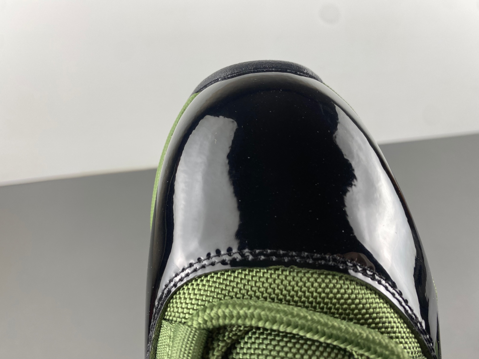 Air Jordan 11   CT8012-300