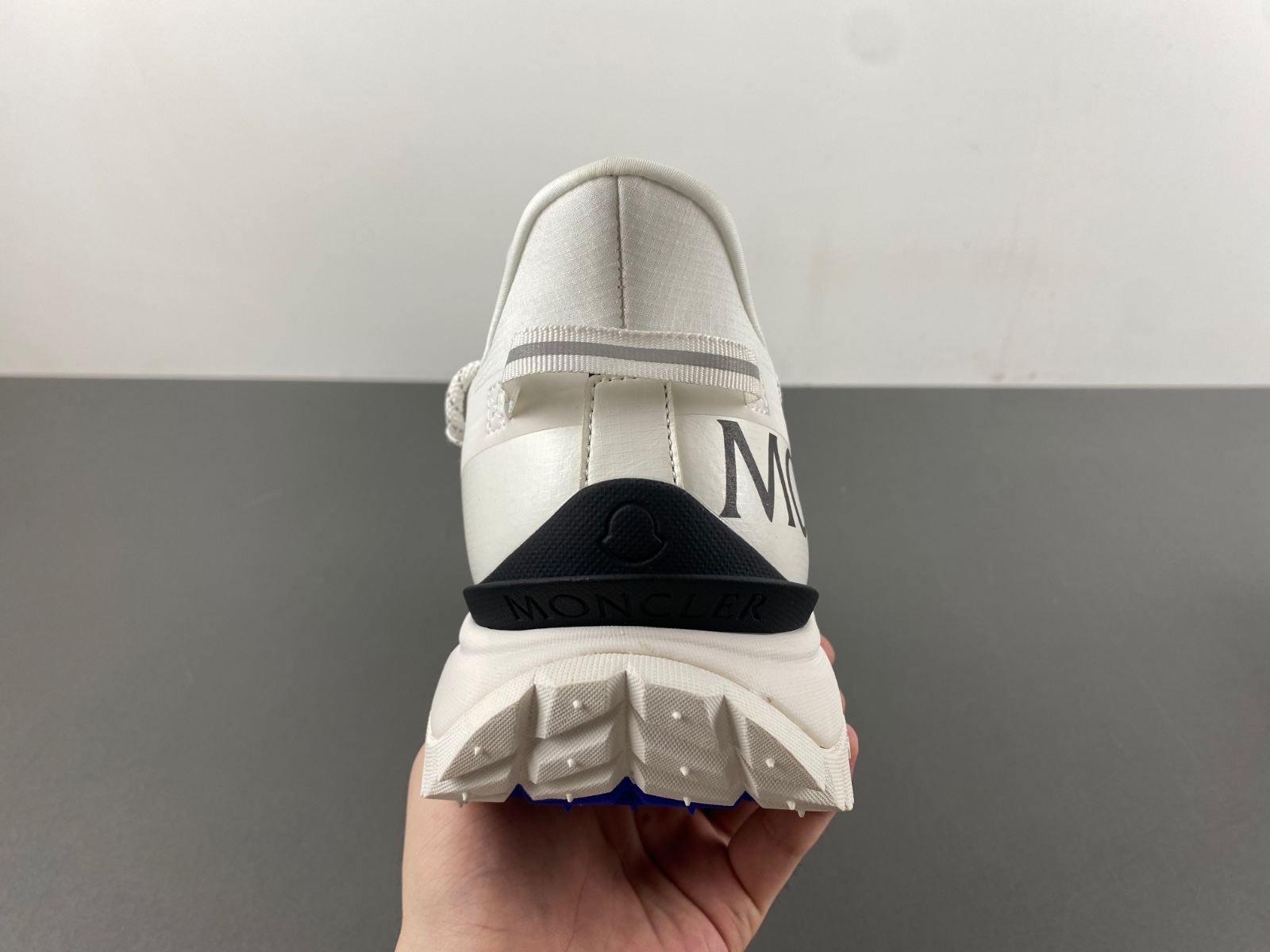 Moncler Trailgrip Lite 2 Sneakers MC-003