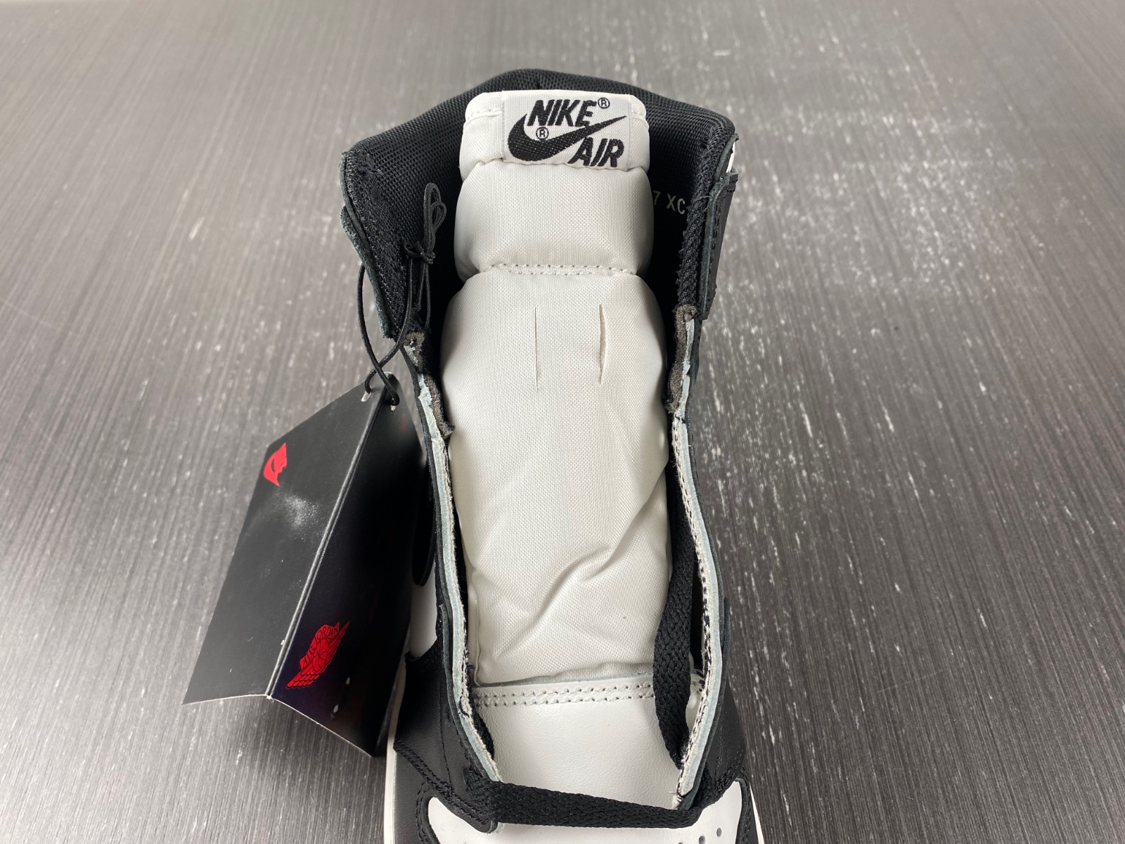 Air Jordan 1 High 85 Black White BQ4422-001