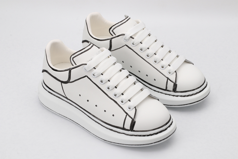 MCQUEEN OVERSIZED SNEAKER