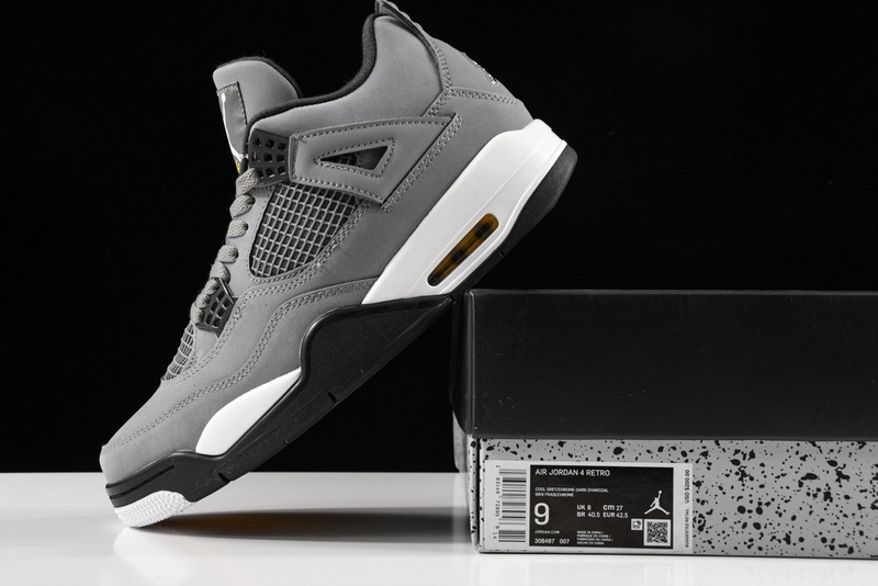 Air Jordan 4 Retro