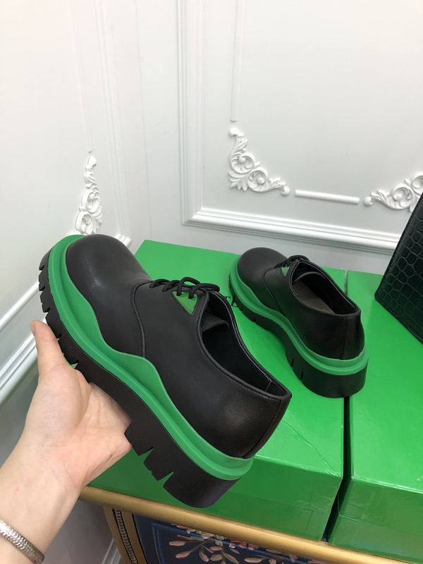 b0tte*a Ven*ta tire leather ankle boots