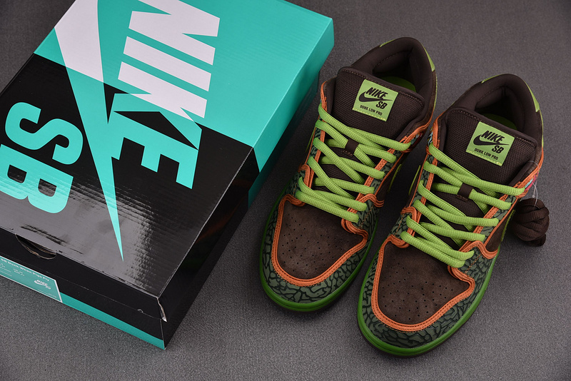 Nike SB Dunk Low