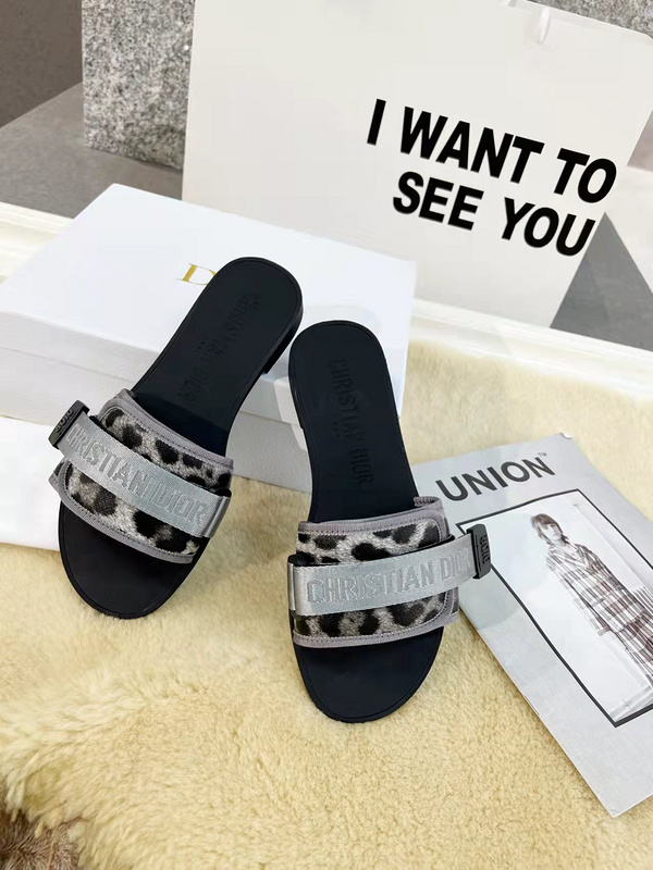 DIOR EVOLUTION SANDAL