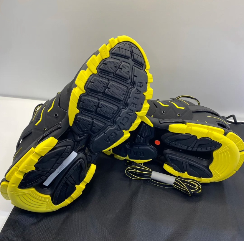Balenciaga Track Black Yellow 542023 W3AC1 1070