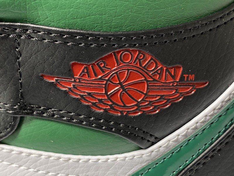 Air Jordan 1 Mid Black Green White 554724-067