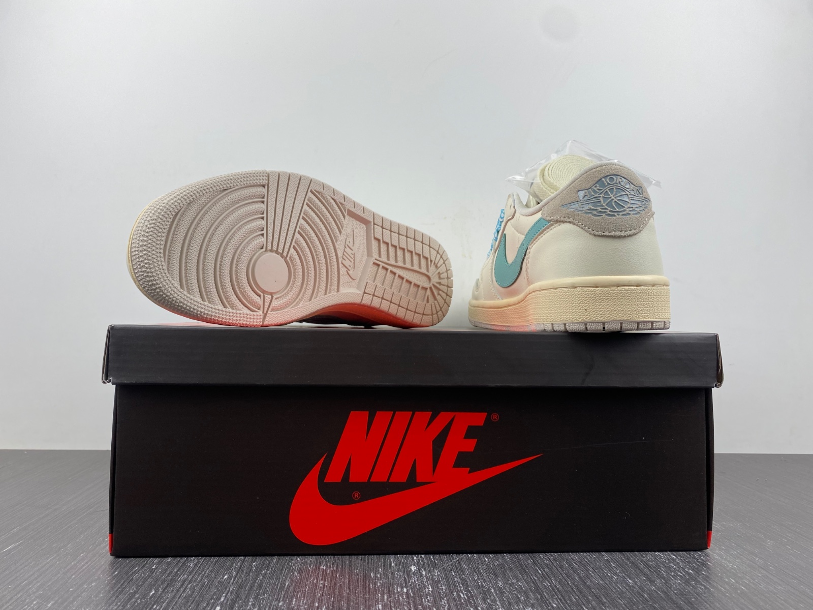Travis scott x Air Jordan 1 Low customize