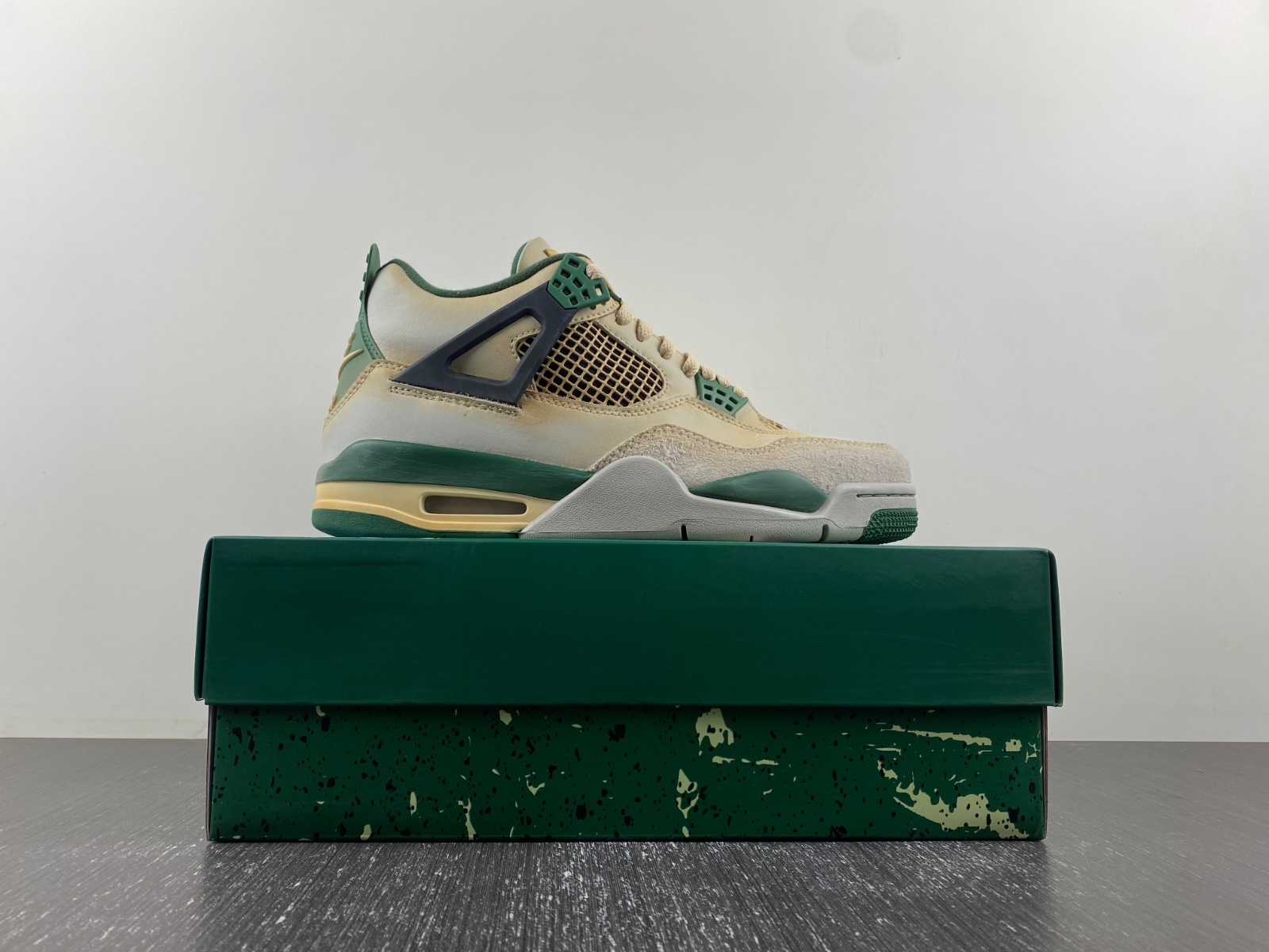 Air Jordan 4 "Dragon Year" CUSTOM