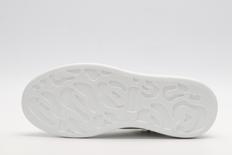 MCQUEEN OVERSIZED SNEAKER
