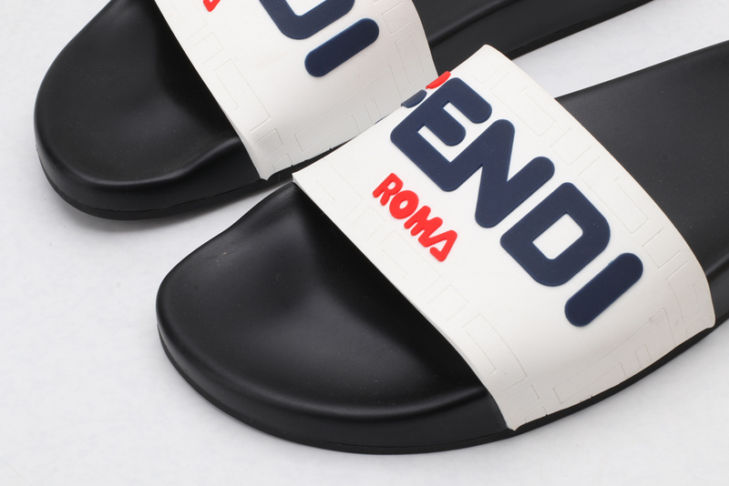 FEN* Slippers