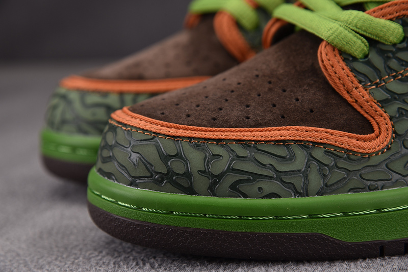 Nike SB Dunk Low