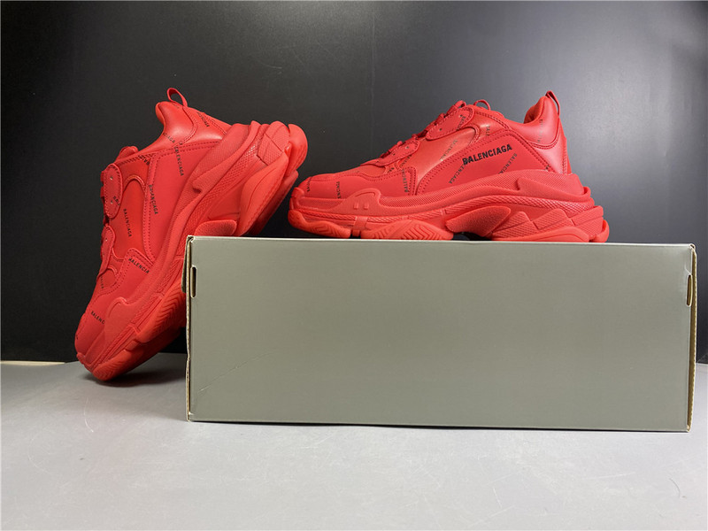 Balenciaga TRIPLE S TRAINER