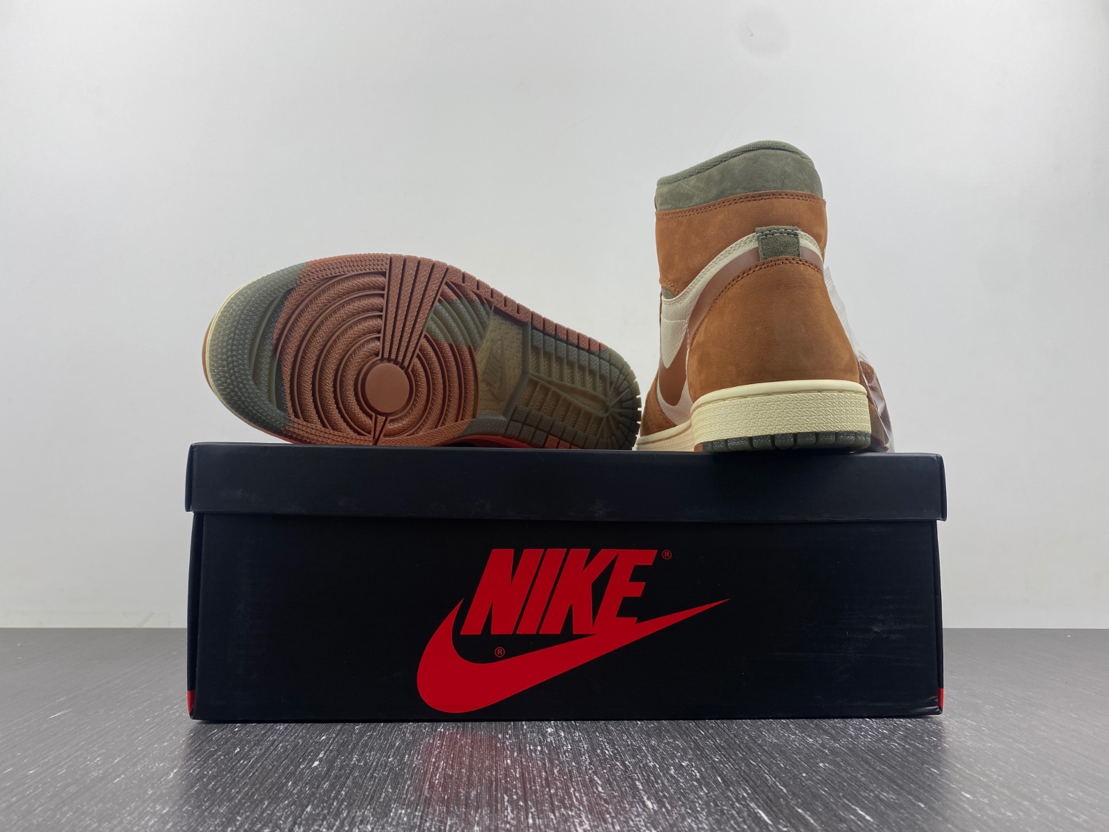 Air Jordan 1 Elements