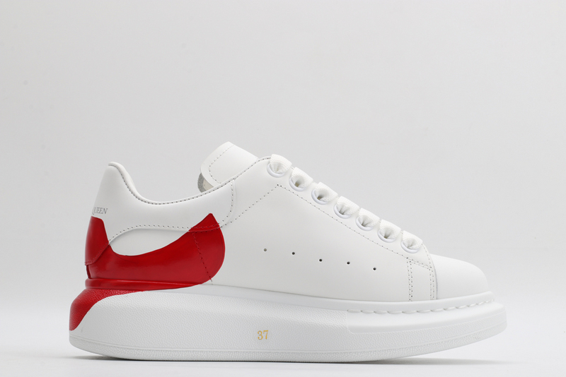 MCQUEEN OVERSIZED SNEAKER