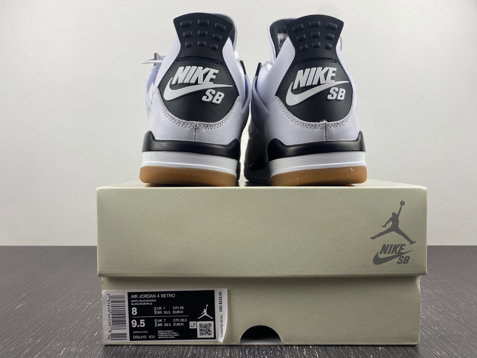 Nike SB x Air Jordan 4 customize