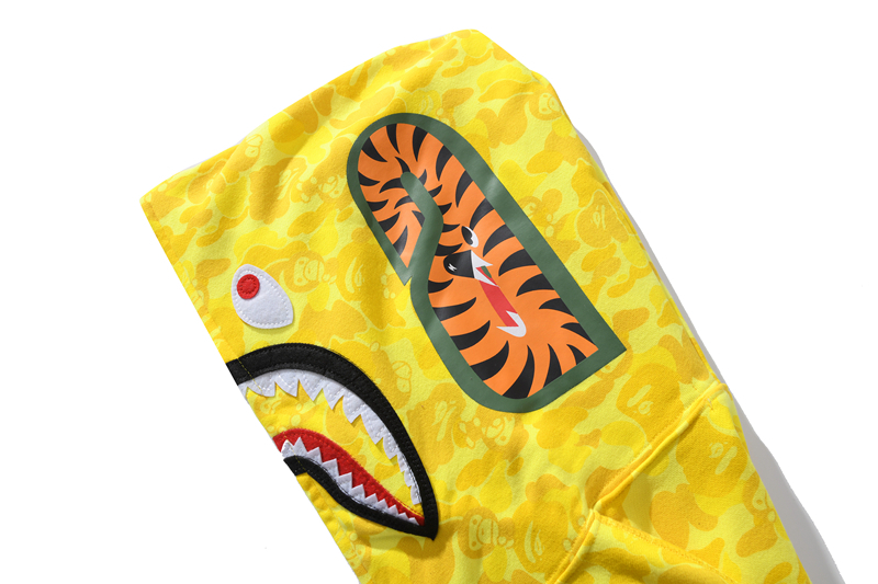 Bape Hoodie 2301029