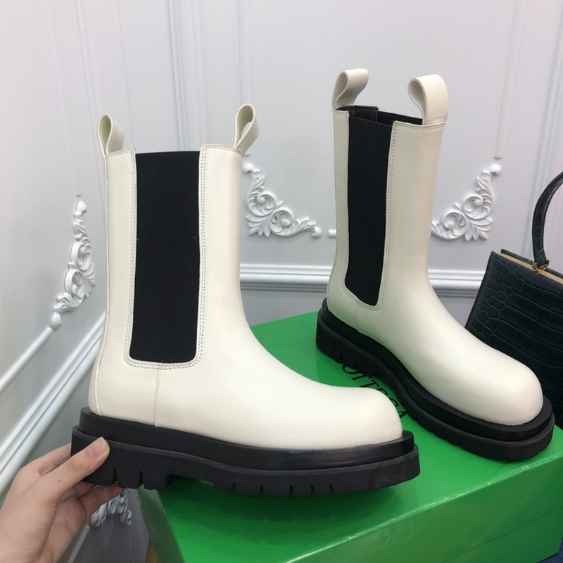 b0tte*a Ven*ta tire leather ankle boots