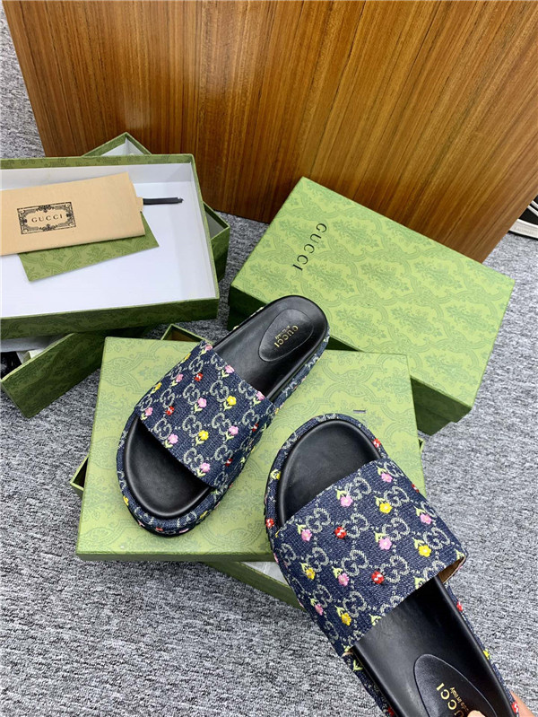 GUCCI WOMEN