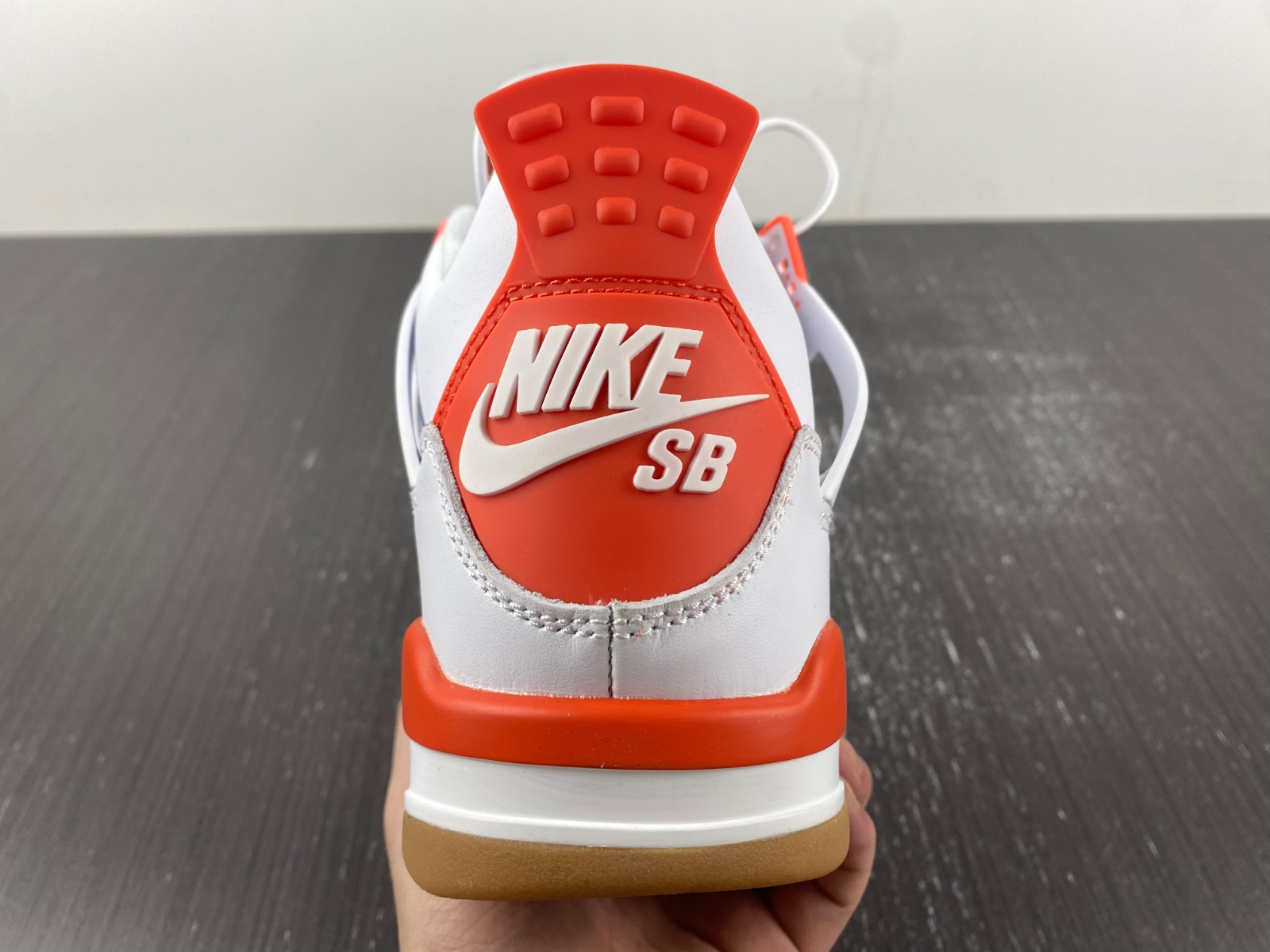 Air Jordan 4 “Orange Oreo” unreleased