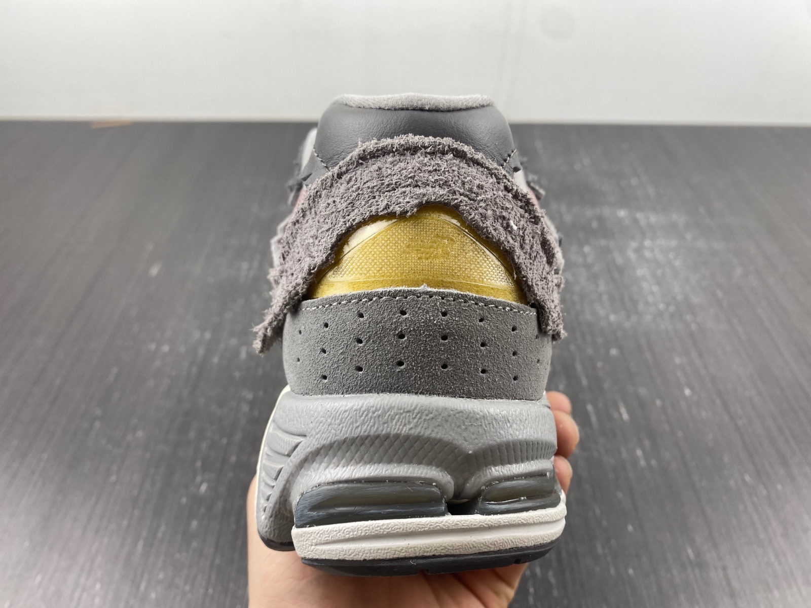 New Balance 2002R 