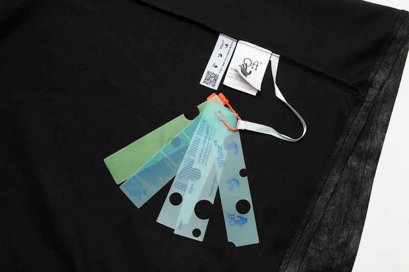 OFF-WHITE T-SHIRT 2306041
