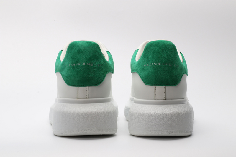 MCQUEEN OVERSIZED SNEAKER