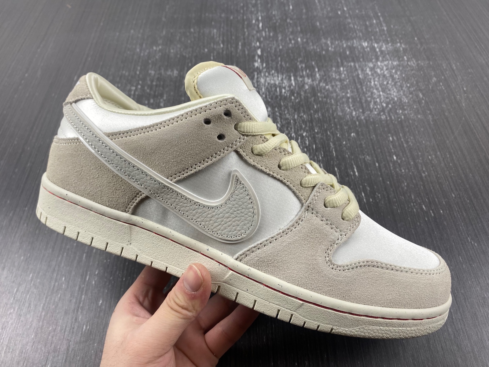 Nike SB Dunk Low Valentine