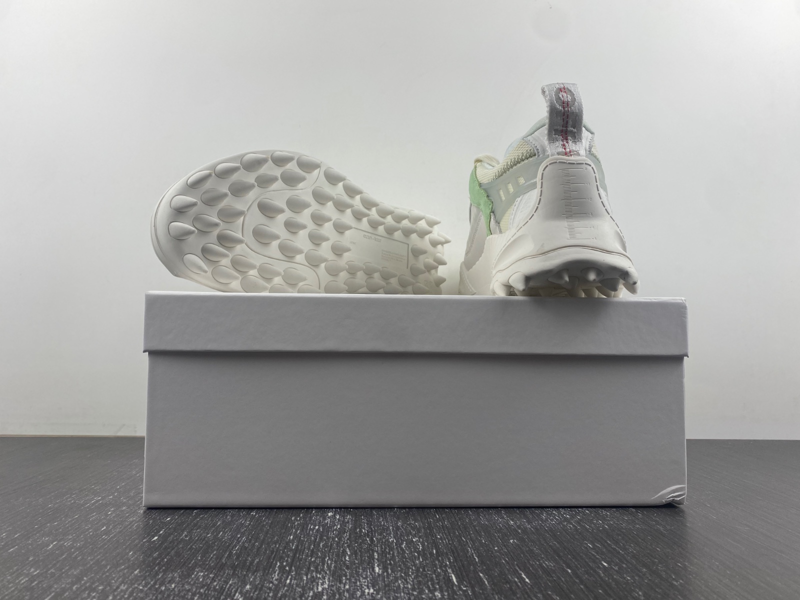 OW C/O ODSY-1000 SNEAKERS