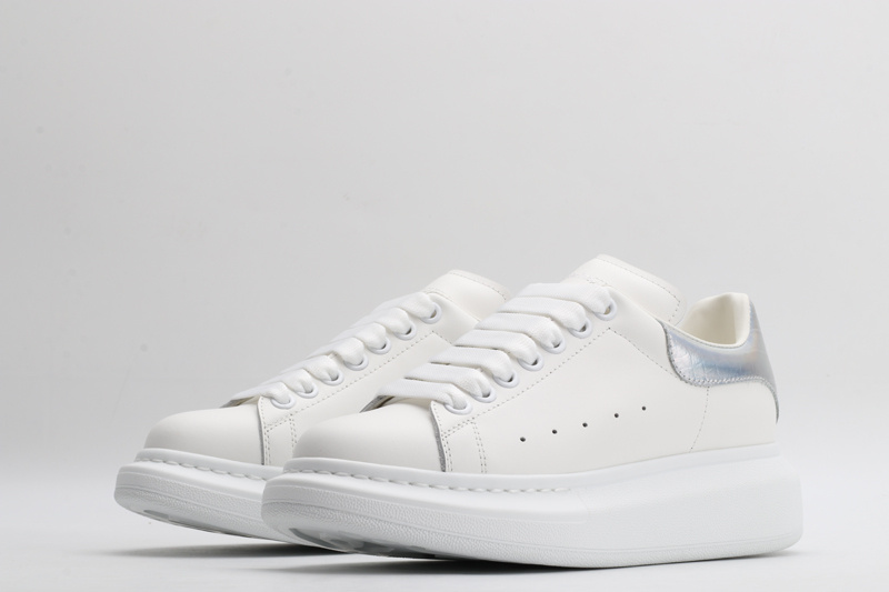 MCQUEEN OVERSIZED SNEAKER