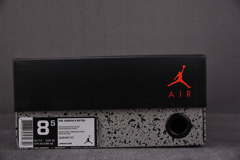 Air Jordan 4 Retro