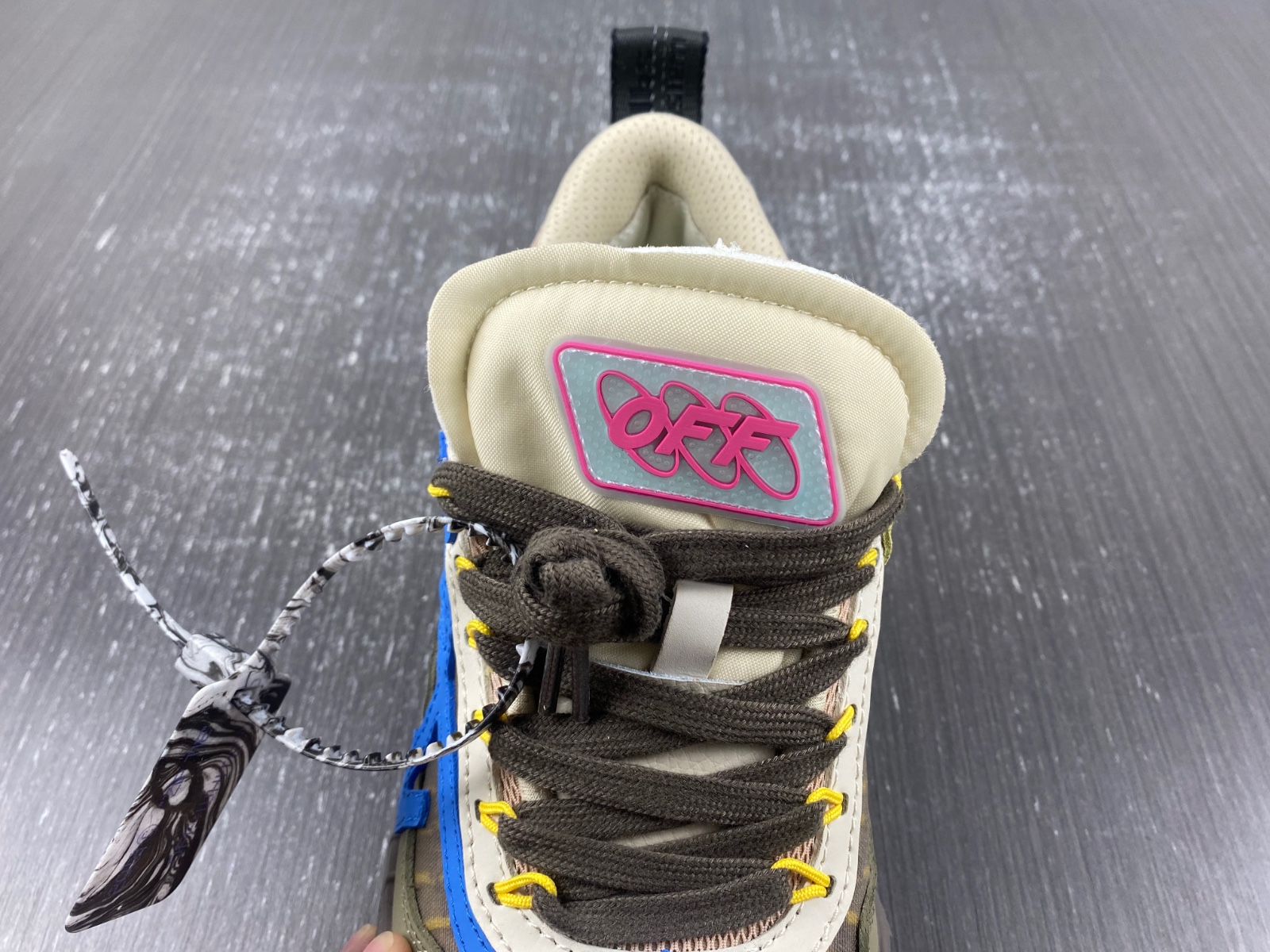 OW C/O ODSY-1000 SNEAKERS