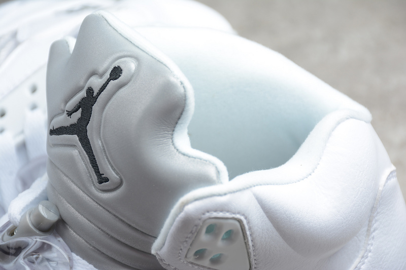 Air Jordan 5 Retro