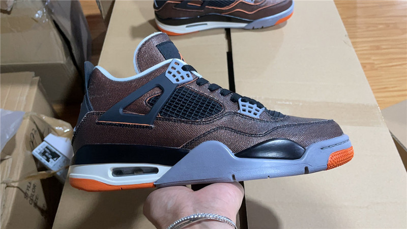Air Jordan 4 Retro