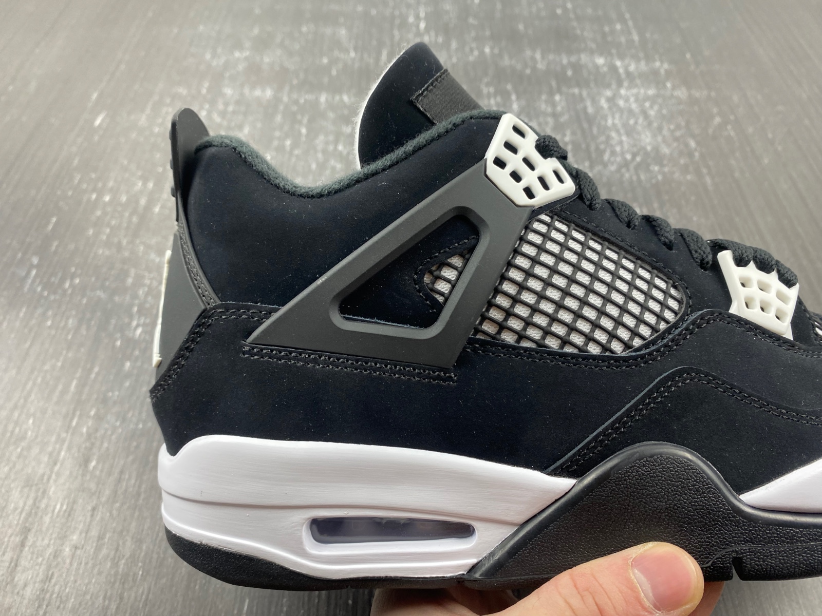 Air Jordan 4 "White Thunder" FQ8138-001